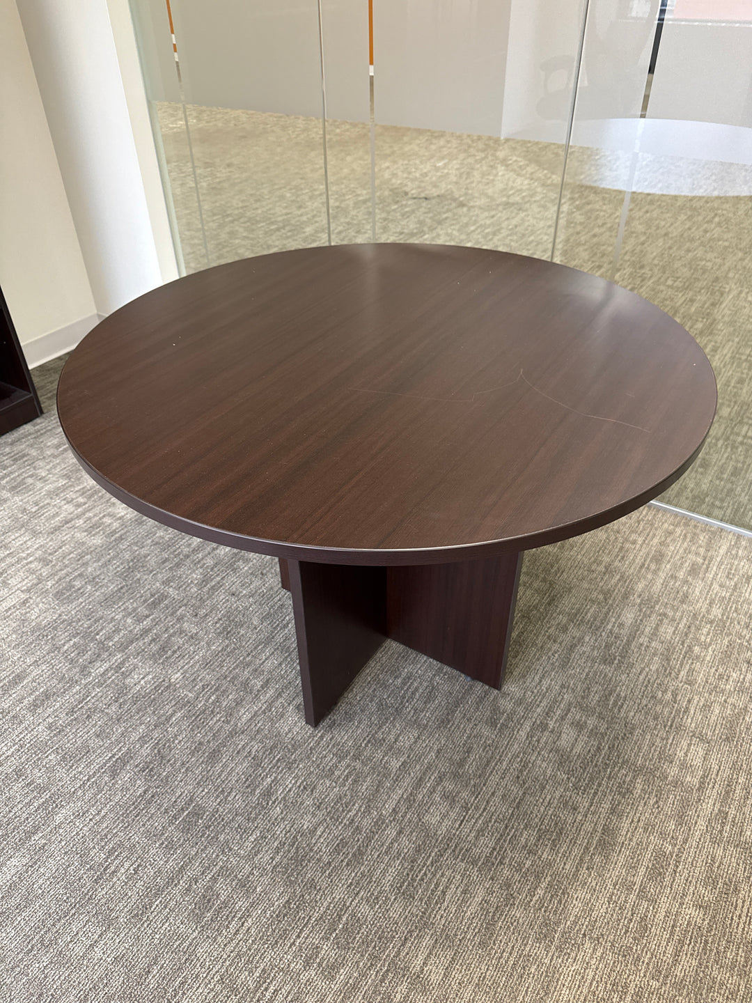 42' Round Table