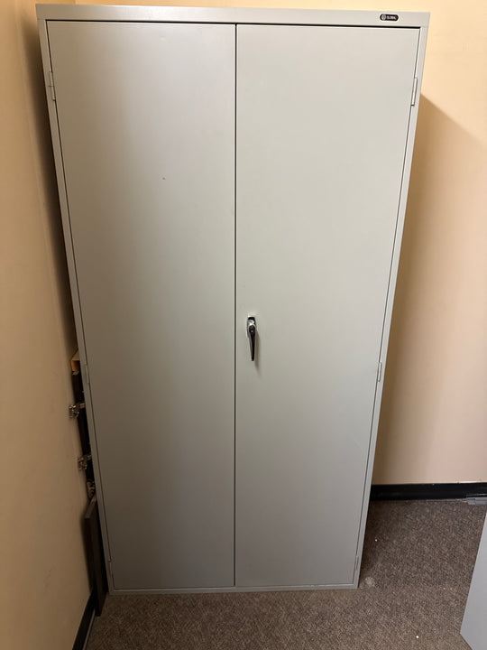 Global 5-High 2-Door Stationary Cabinet