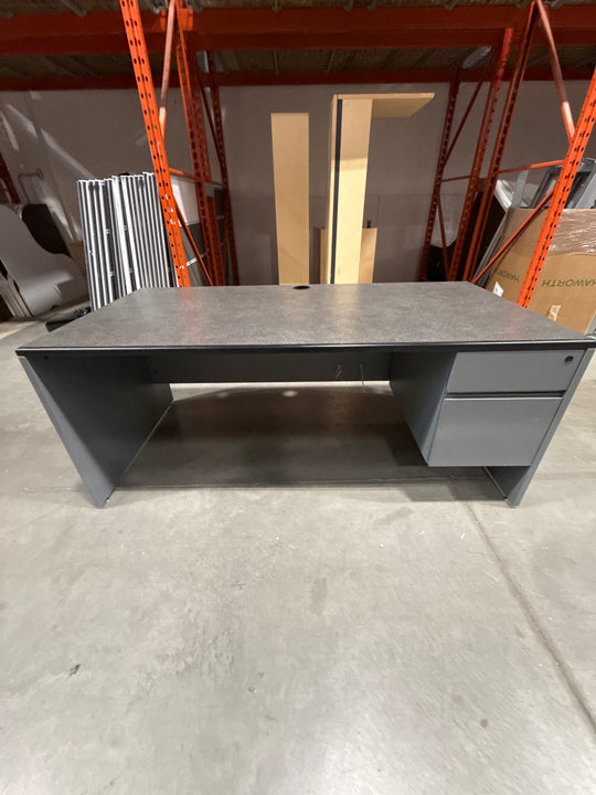 6' Straight Desk w/BF Ped