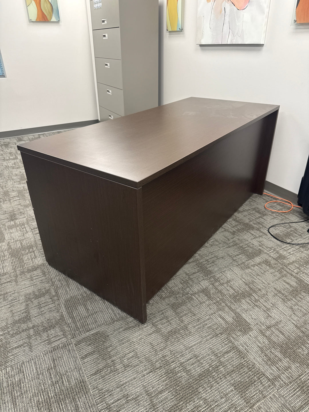 5.5’ Straight Desk w/Shelf, BF Ped