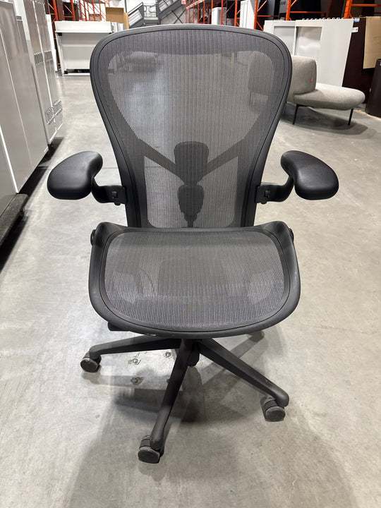 Herman Miller Aeron Size C Remastered Task Chair