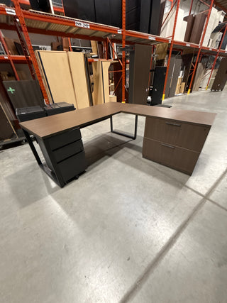 L-Shape Desk w/BBF Ped and 2-High Lat