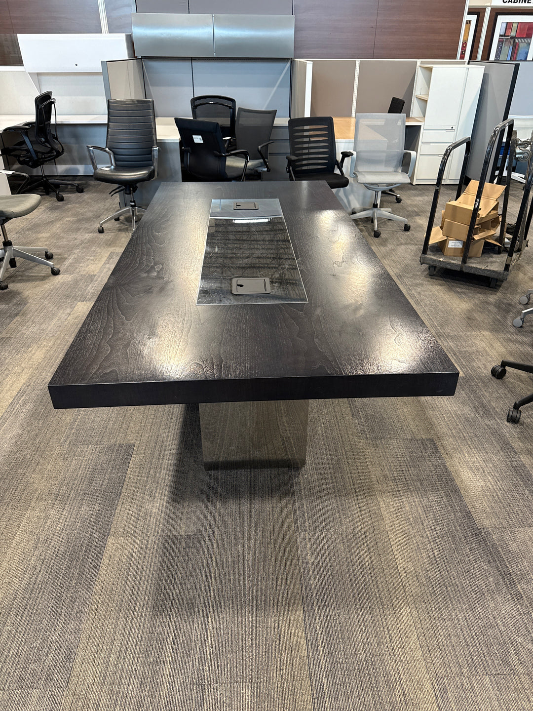 7.5’ Rectangle Boardroom Table w/Electrical