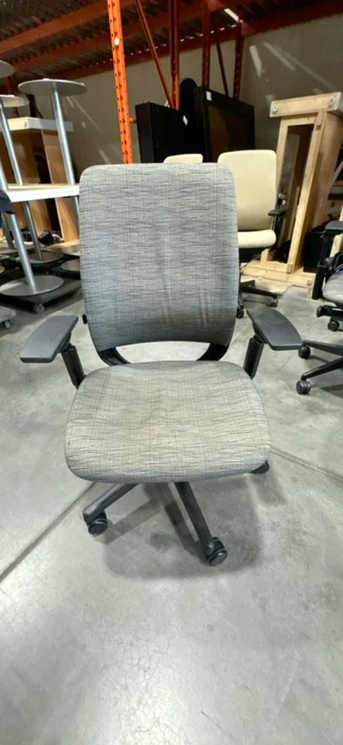 Steelcase Amia Task Chair