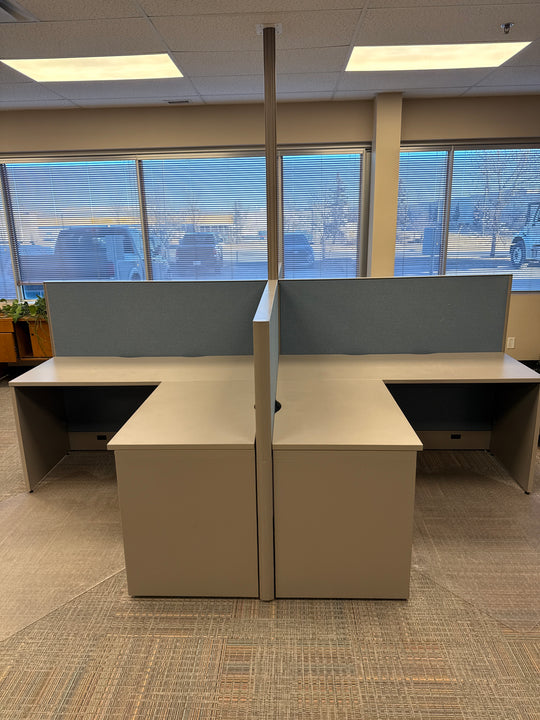 5' x 5' Boulevard 4-Pod L-Shape Workstation w/BBF Peds