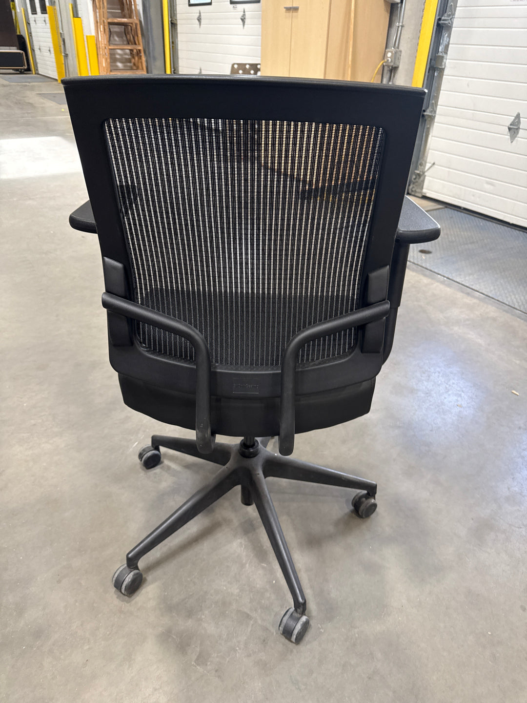 SitOnIt Seating Mesh Back Task Chair w/Leather Seat