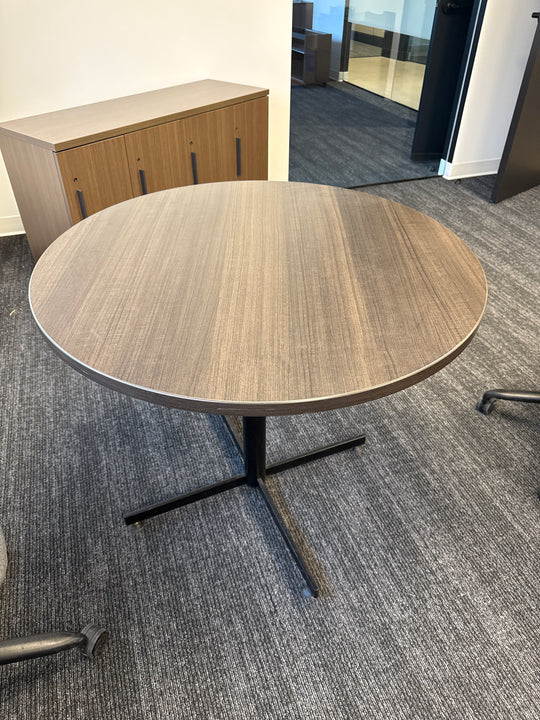 36” Round Table