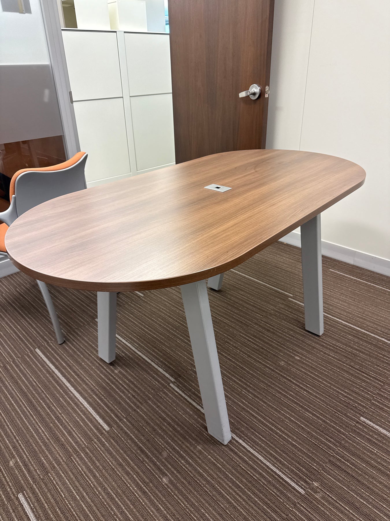 5' Racetrack Meeting Table – Premiere Office Furniture