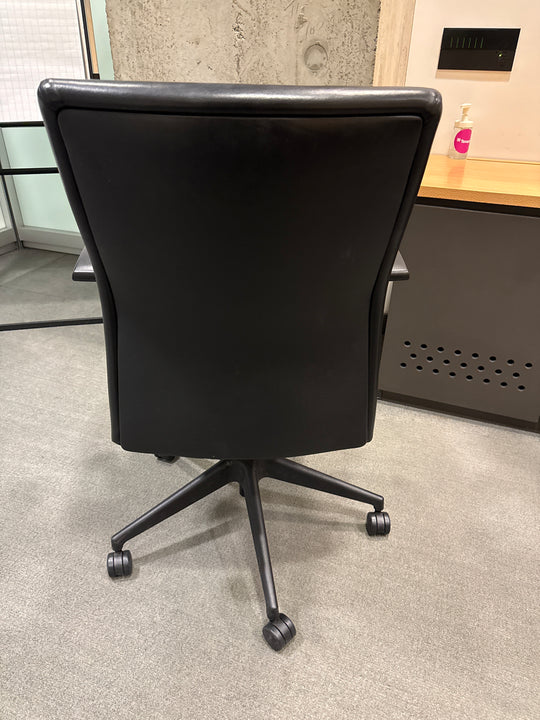 Leather Meeting Chair