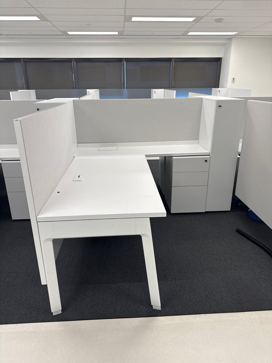 6' x 6' L-Shape Workstation w/BBF Ped, Wardrobe