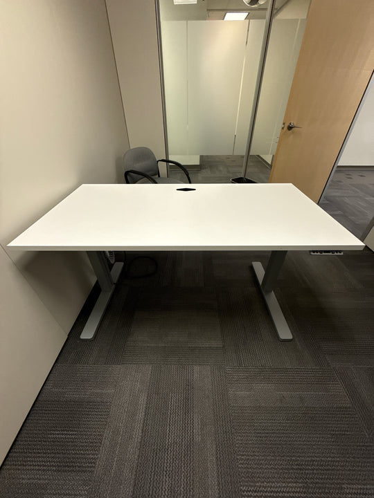 5' Teknion Electronic Sit Stand Desk