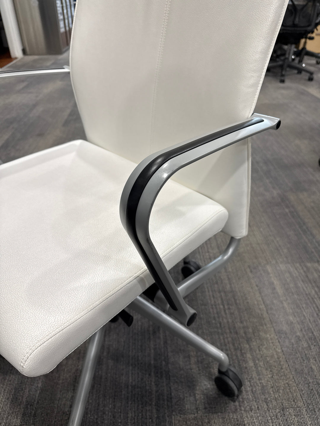 Davis ‘Body’ High Back Leather Meeting Chair