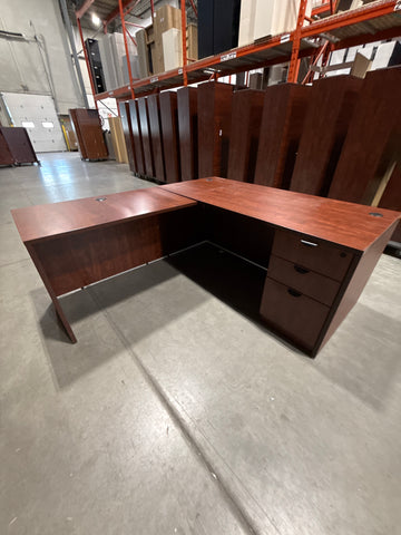 L-Shape Desk w/BBF Ped