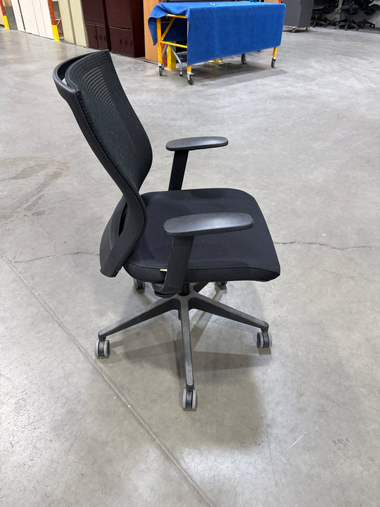 Workspace48 Balance Meeting Chair