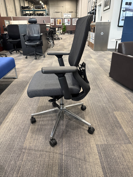 Workspace48 Compass Task Chair