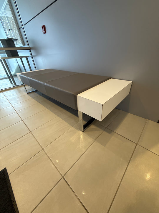 Wooden 3 Seat Bench w/Leather