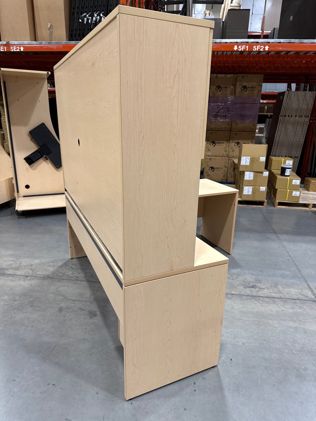 L-Shape Desk w/Hutch and BBF Ped