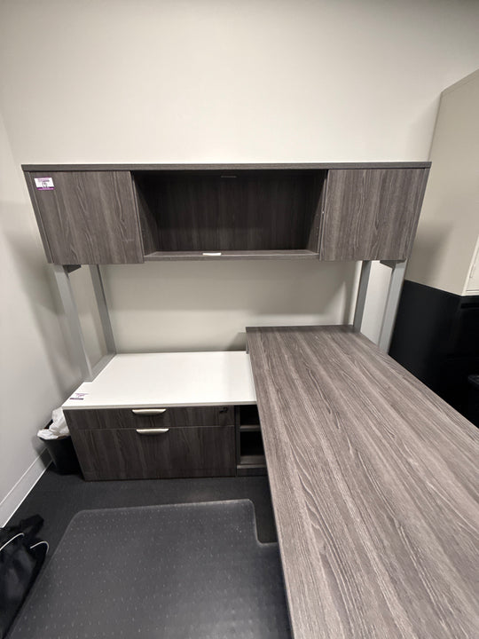 L-Shape Desk w/Hutch and Lower Credenza