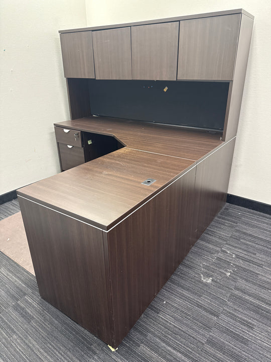 L-Shape Desk w/Hutch, BF Ped (Faded Surface)