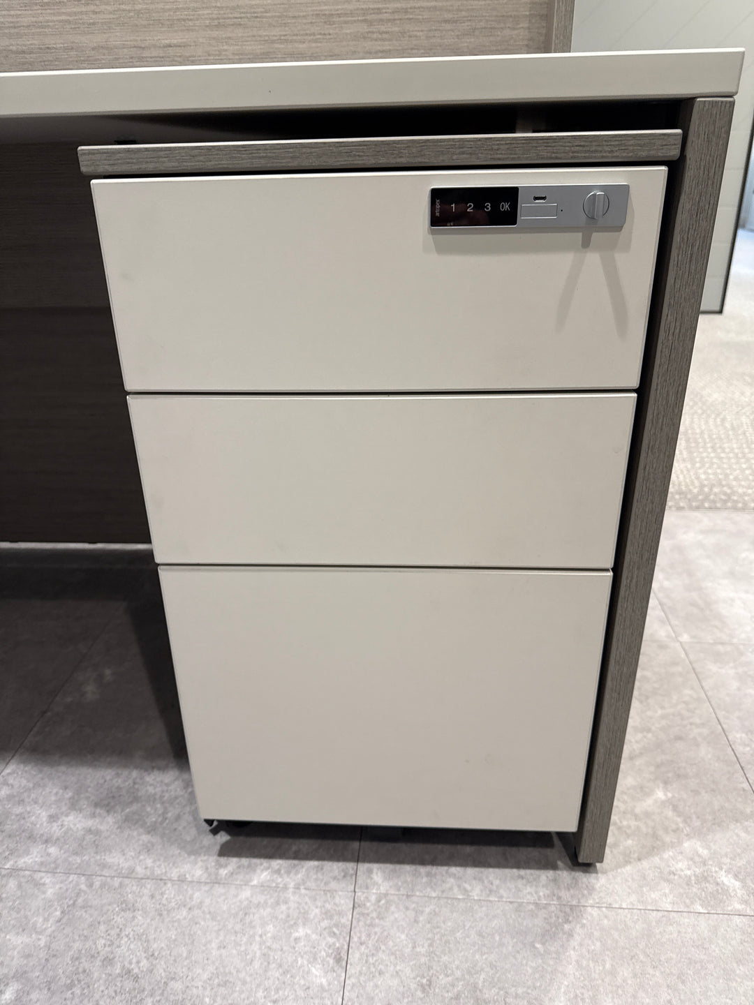 Artopex L-Shape Reception Desk w/BBF Ped