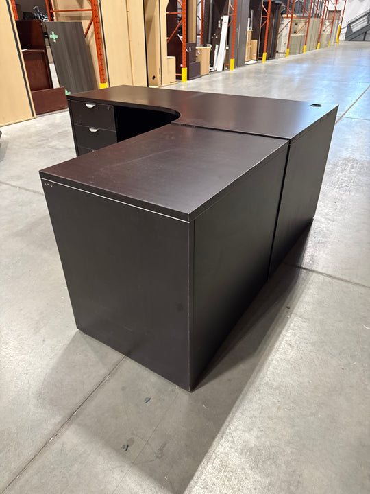 L-Shape Desk w/BBF Ped
