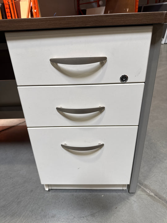 L-Shape Reception Desk w/BBF Ped