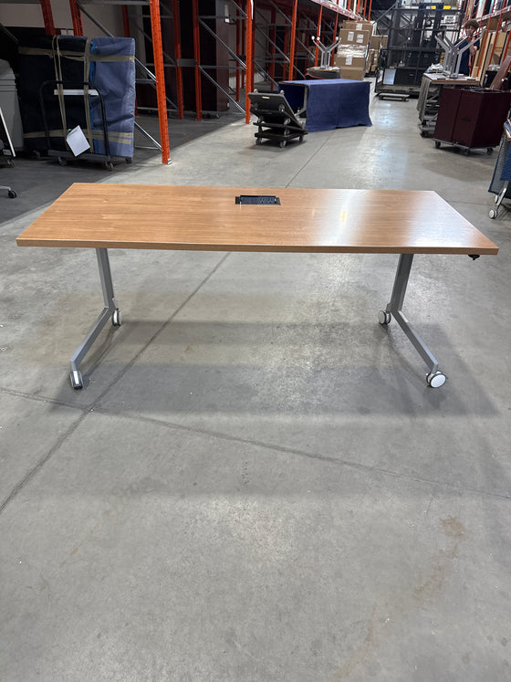 Haworth 6’ Mobile Flip Top Table w/Electrical
