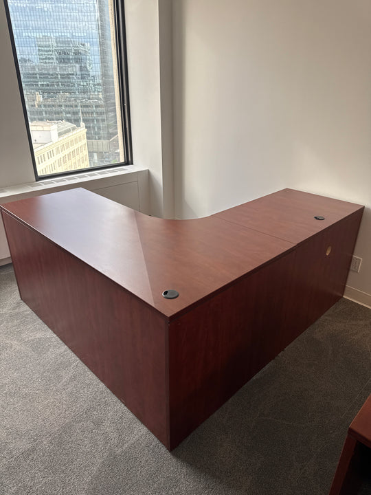 L-Shape Desk w/BBF Ped