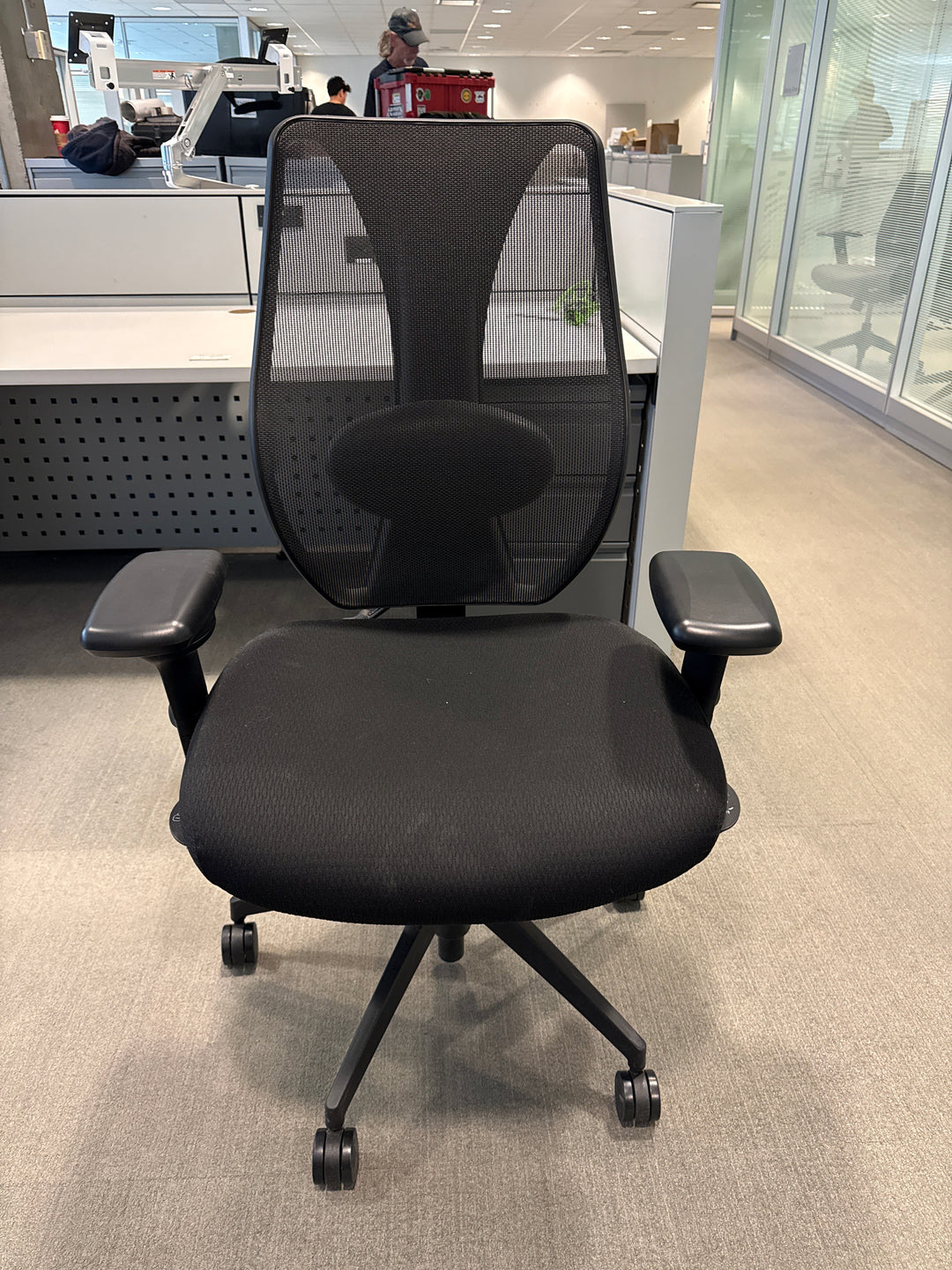 Ergocentric Task Chair