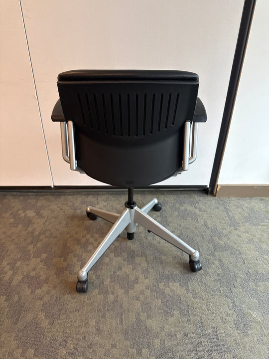 Leather Mobile Nesting Guest Chair