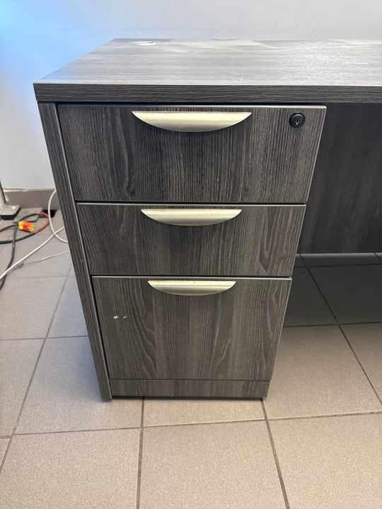 Straight Desk w/BBF, FF Ped