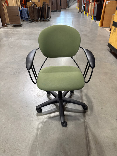 Steelcase Uno Meeting Chair