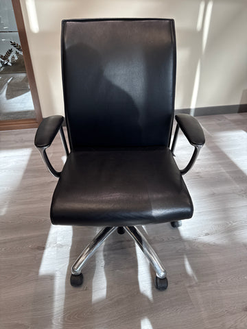Allseating Leather Meeting Chair