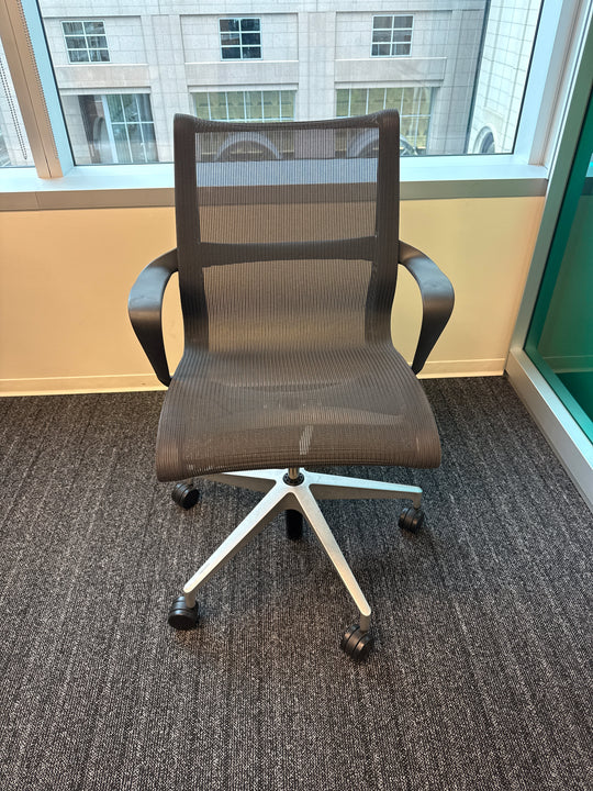 Herman Miller Setu Meeting Chair