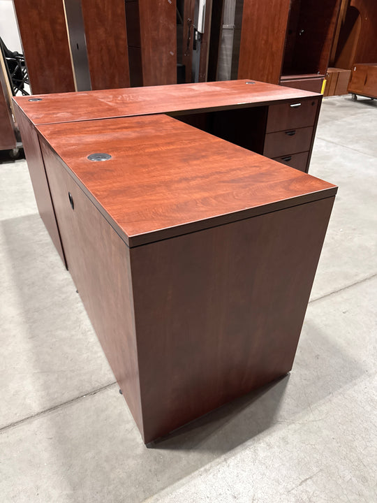 L-Shape Desk w/BBF Ped