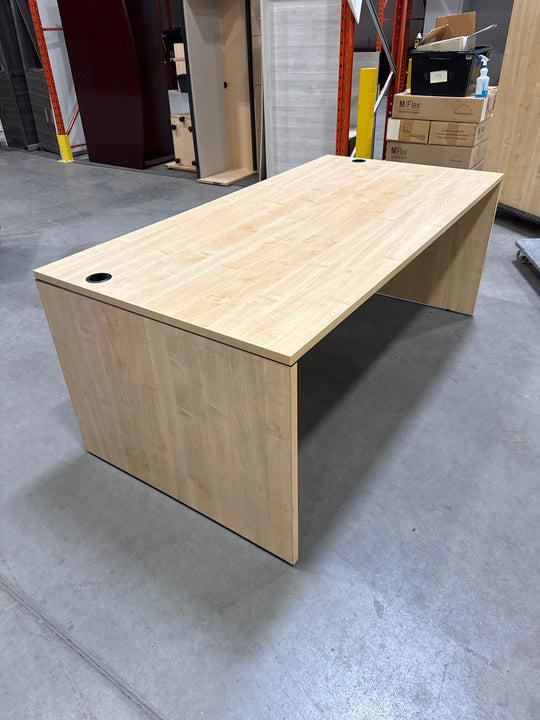 6’ Straight Desk