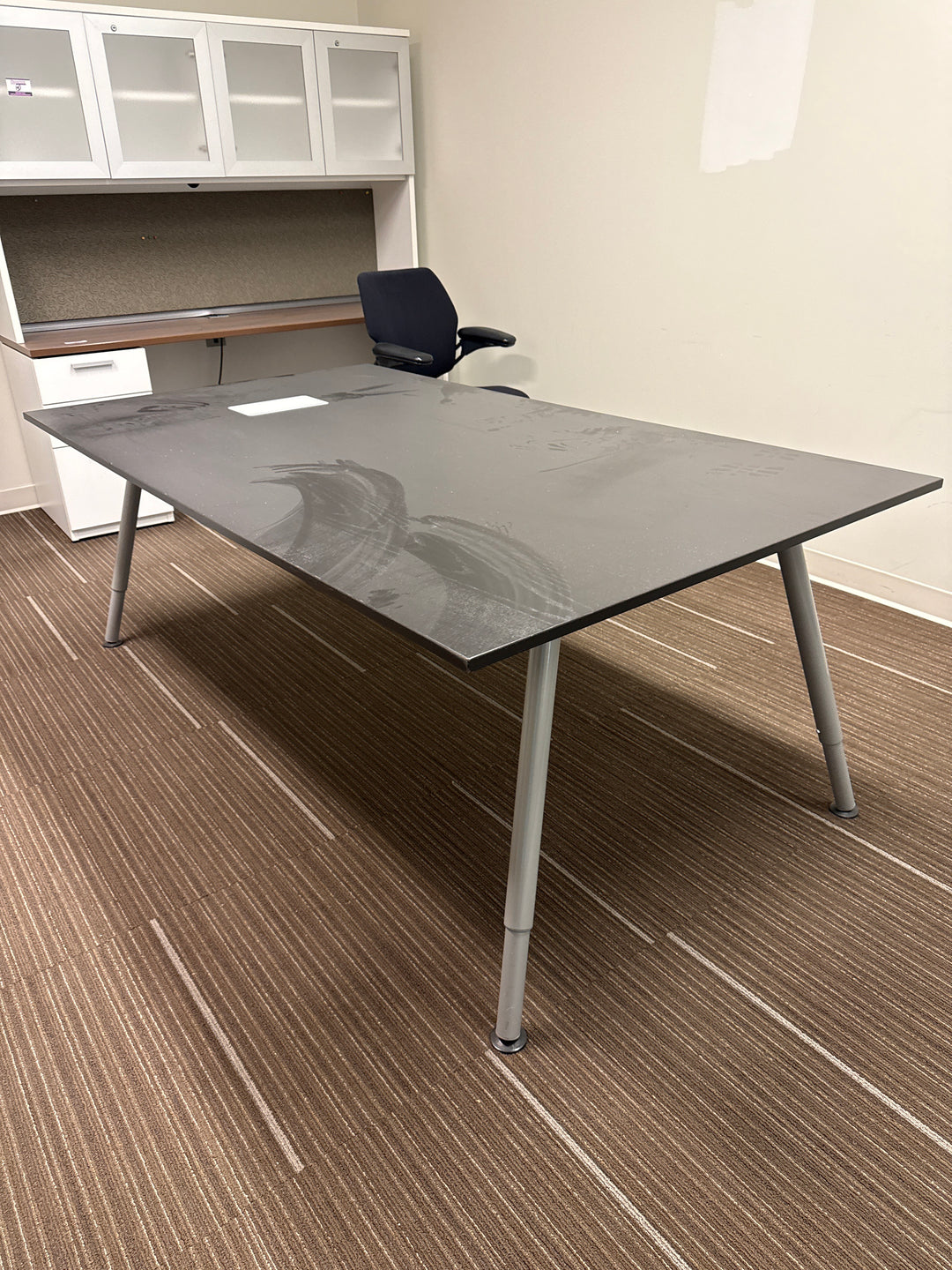6.5' Rectangle Boardroom Table w/Grommet