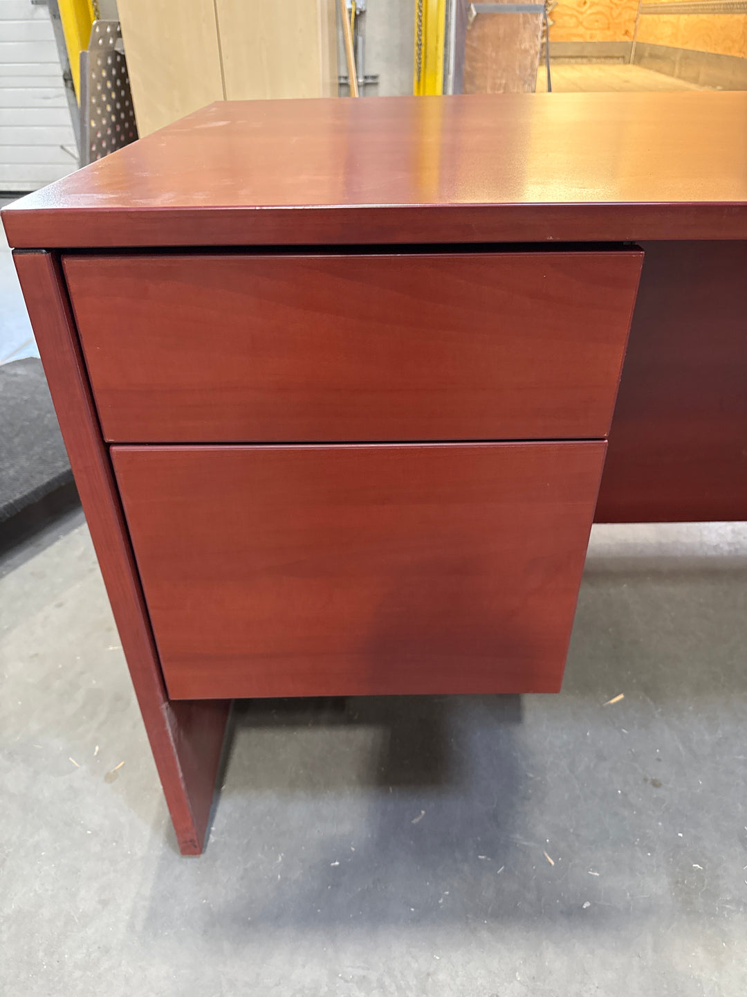 6' Straight Desk w/BF Ped