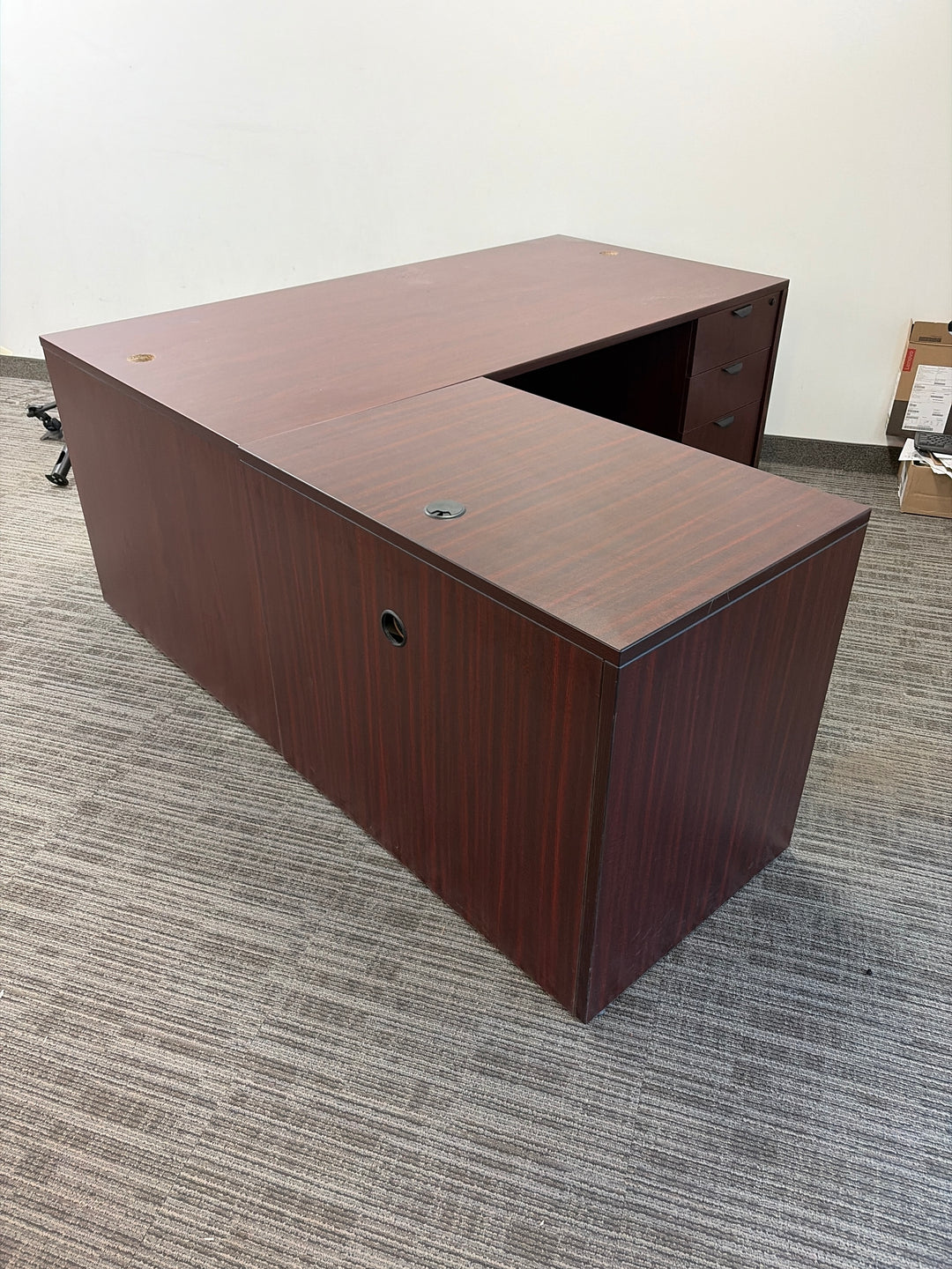 L Shaped Desk w/FF and BBF Peds