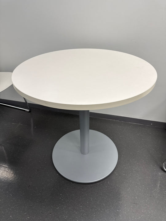 30” Round Table