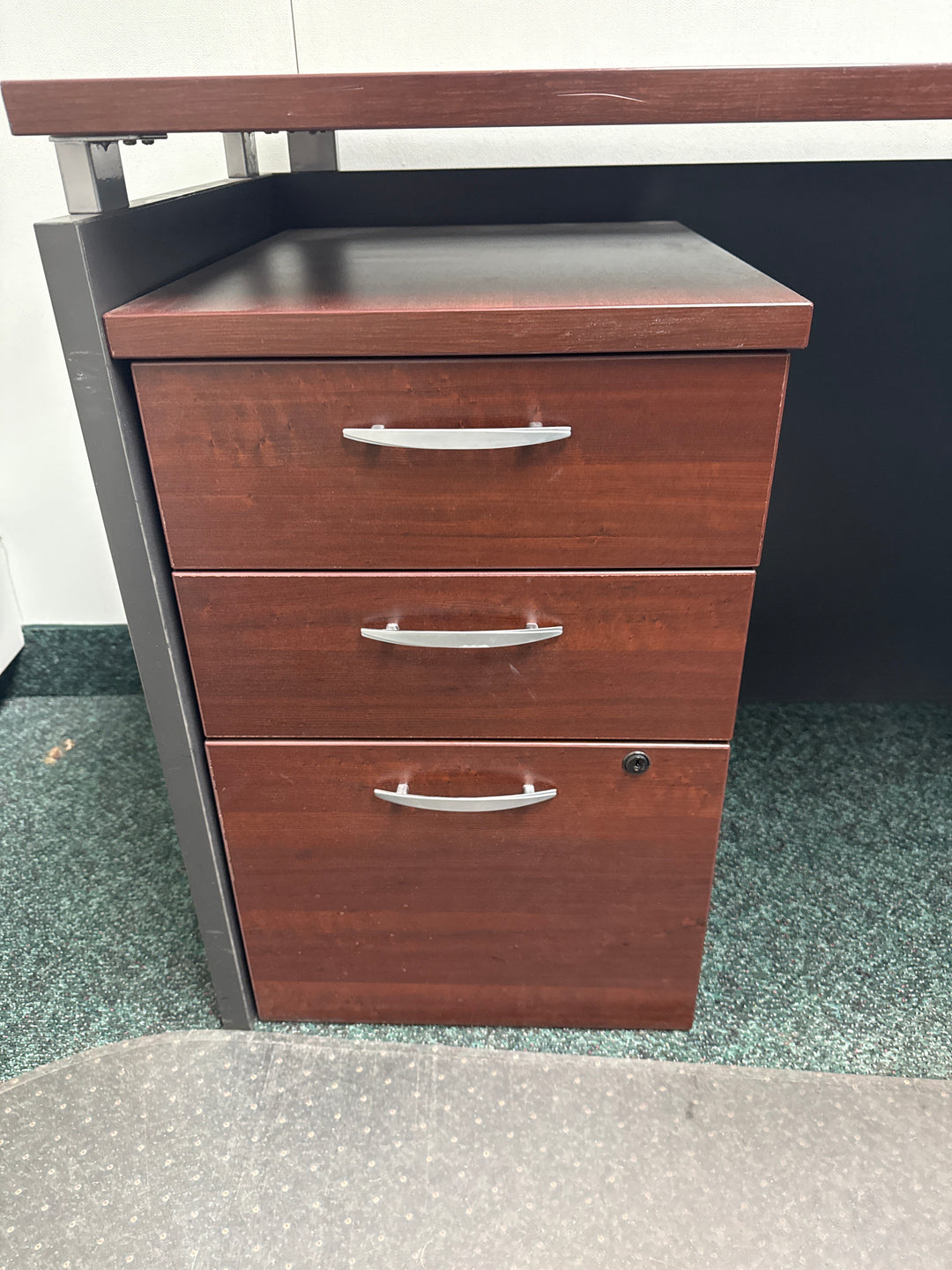 Bow Front L-Shape Desk w/BBF Ped