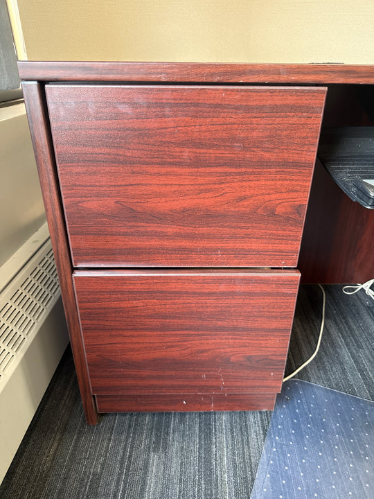 L-Shape Desk w/BF and FF Peds