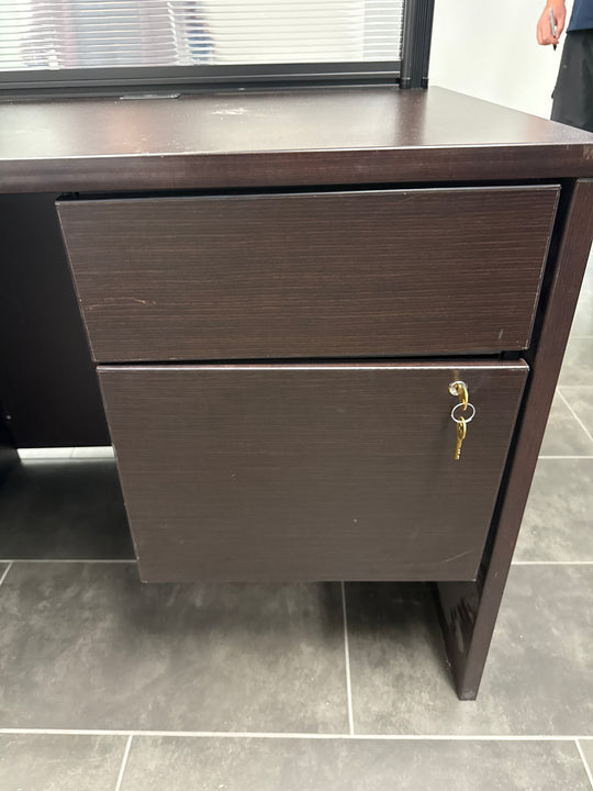 L-Shape Reception Desk w/2 BF Peds