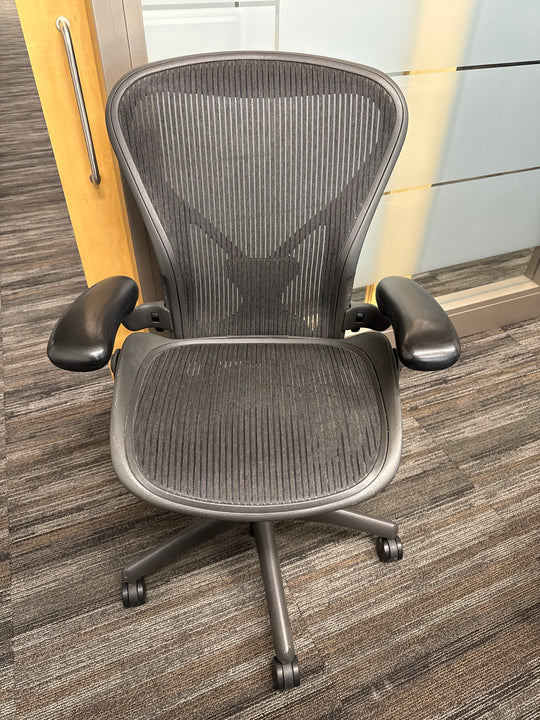 Herman Miller Aeron Size B Task Chair
