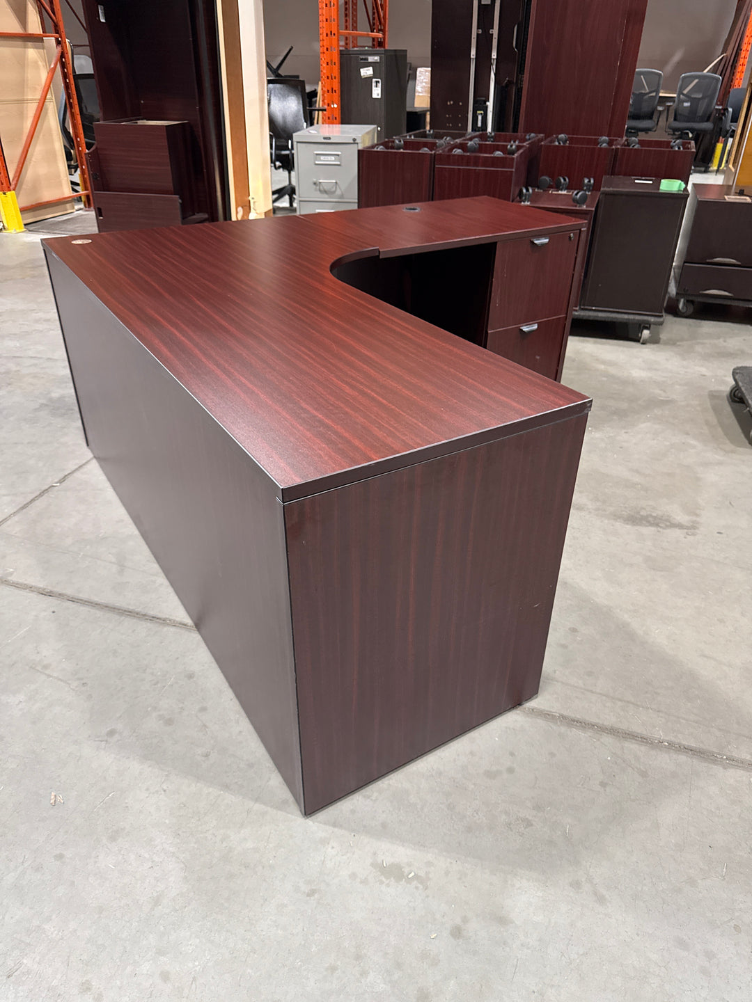 L-Shape Desk w/2 FF Peds