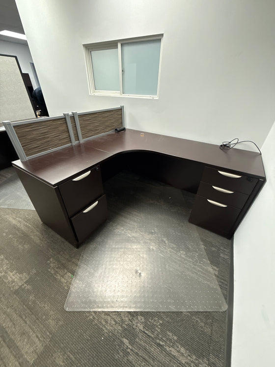 L-Shape Desk with Privacy Panels, BBF, FF Peds