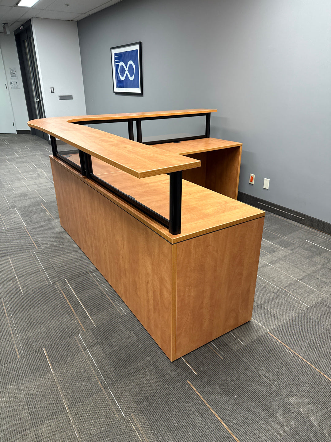 L-Shape Reception Desk w/BBF Ped