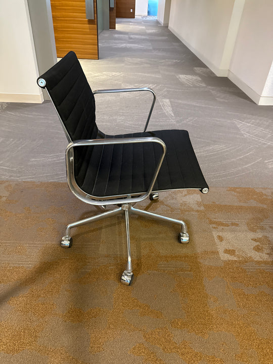 Fabric Meeting Chair