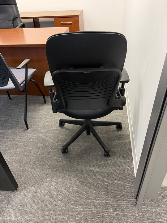 Steelcase Leap V2 Task Chair