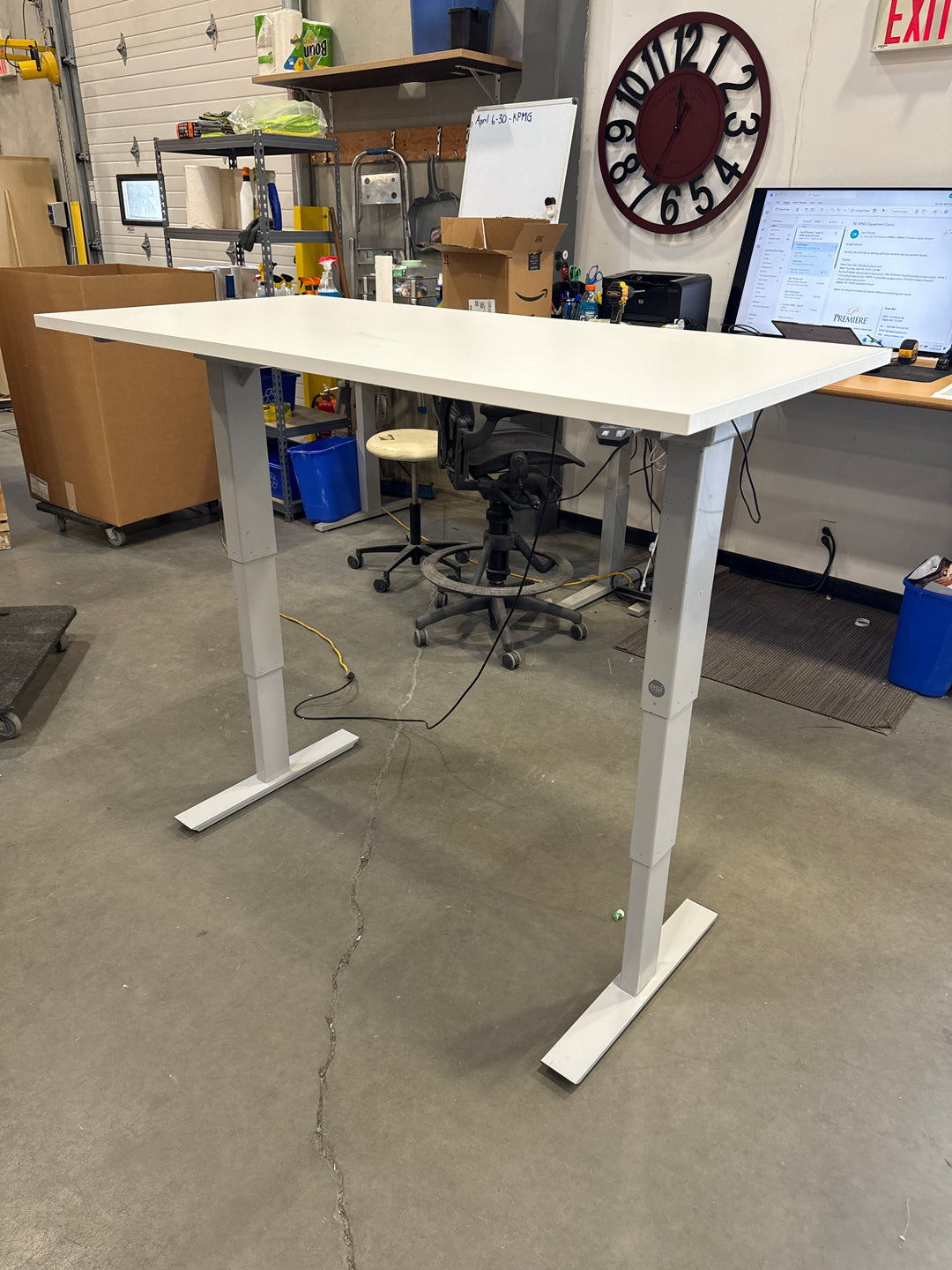 5’ Electronic Sit Stand Desk